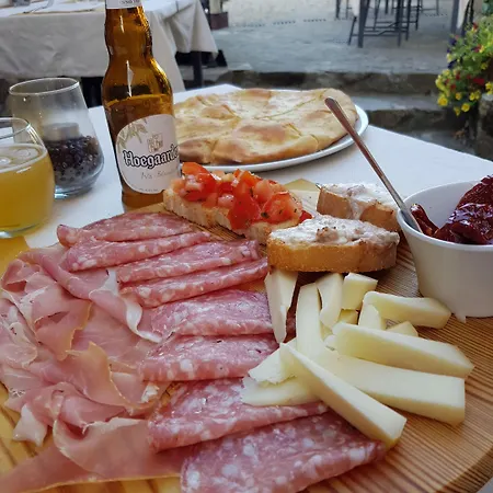 Oda ve Kahvaltı Casa Lucia In Chianti 3*